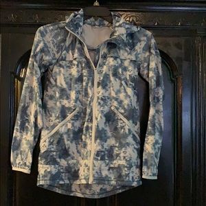 Lululemon Pack-it-up Pack-it-in Raincoat